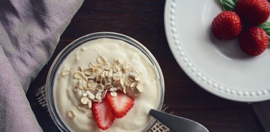 Kiedy najlepiej jeść jogurt?